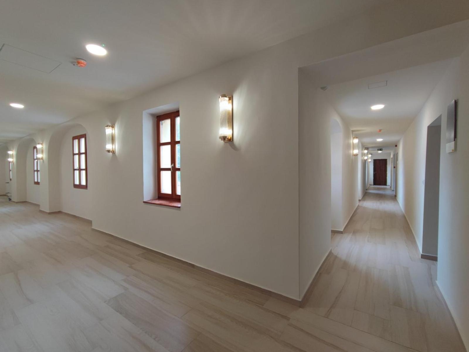 River Apartmanhaz Jaszbereny Exterior photo